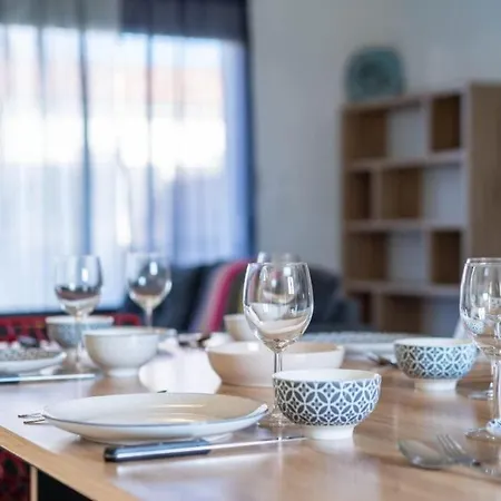Apartman La Giroussinaise *